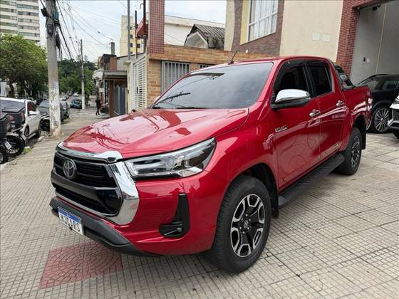 TOYOTA HILUX 2.8 D-4D TURBO DIESEL CD SRV 4X4 AUTOMÁTICO